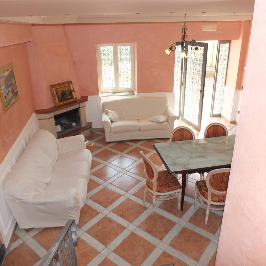Villa Al Rifugio Cava deʼ Tirreni Exteriör bild